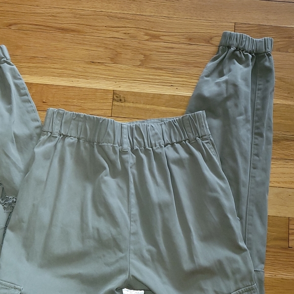 Forever 21 Shredded Destruct Cargo Pants S - Picture 5 of 5